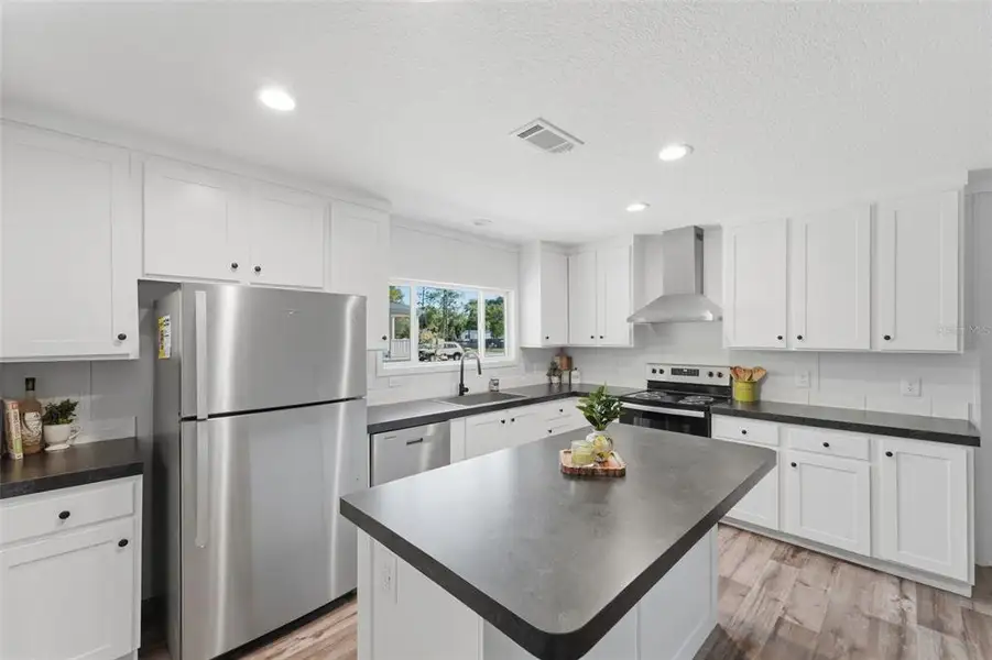 Furnished interior view inside a new home in , Deland (Image 4).