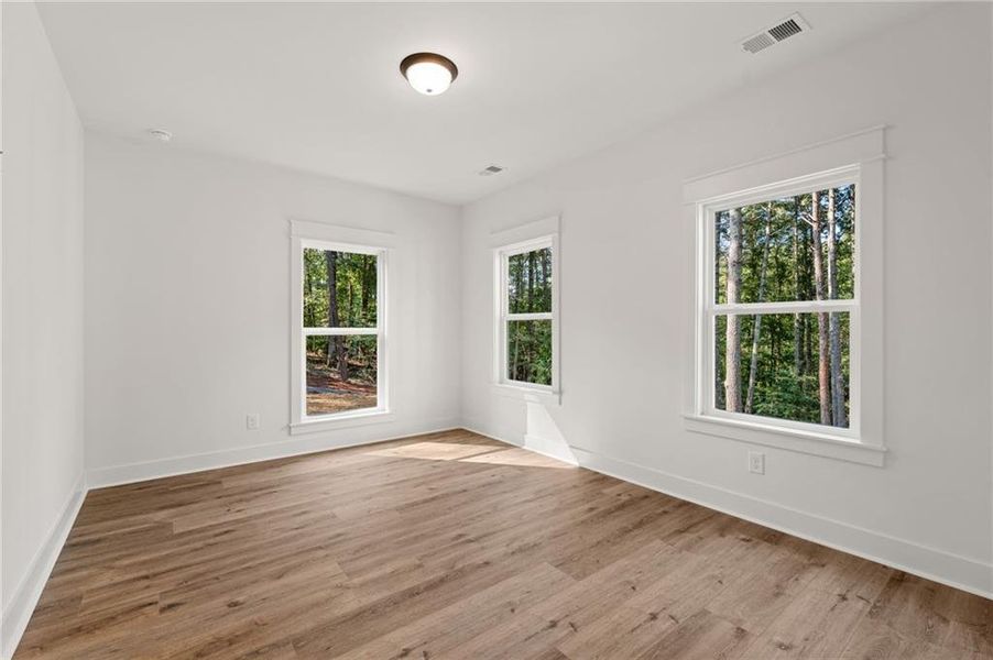 Spacious, unfurnished interior of a new home in , Dahlonega (Image 22).