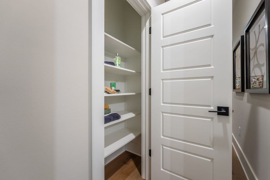 56. HHHunt Homes Crawford- Hall Closet