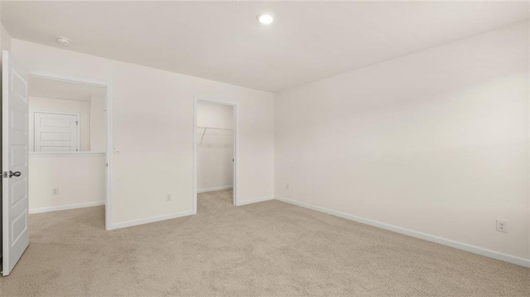 Spacious, unfurnished interior of a new home in The Reserve at Calcutta, Stockbridge (Image 32). Spacious, unfurnished interior of a new home in The Reserve at Calcutta, Stockbridge (Image 32).