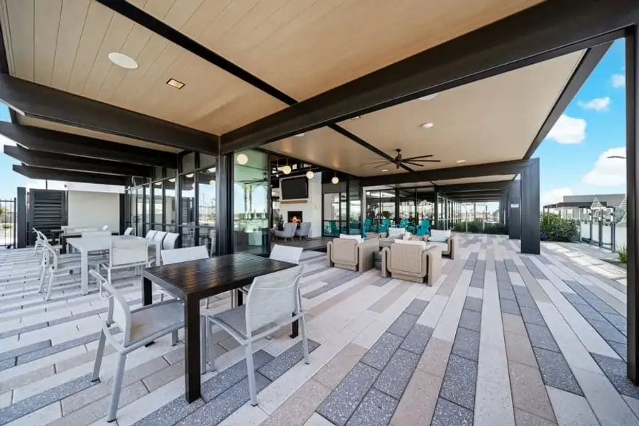 Community amenities in Hawes Crossing, Mesa (Image 6).