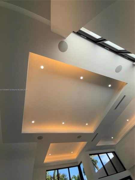 Image 90 of a home in .