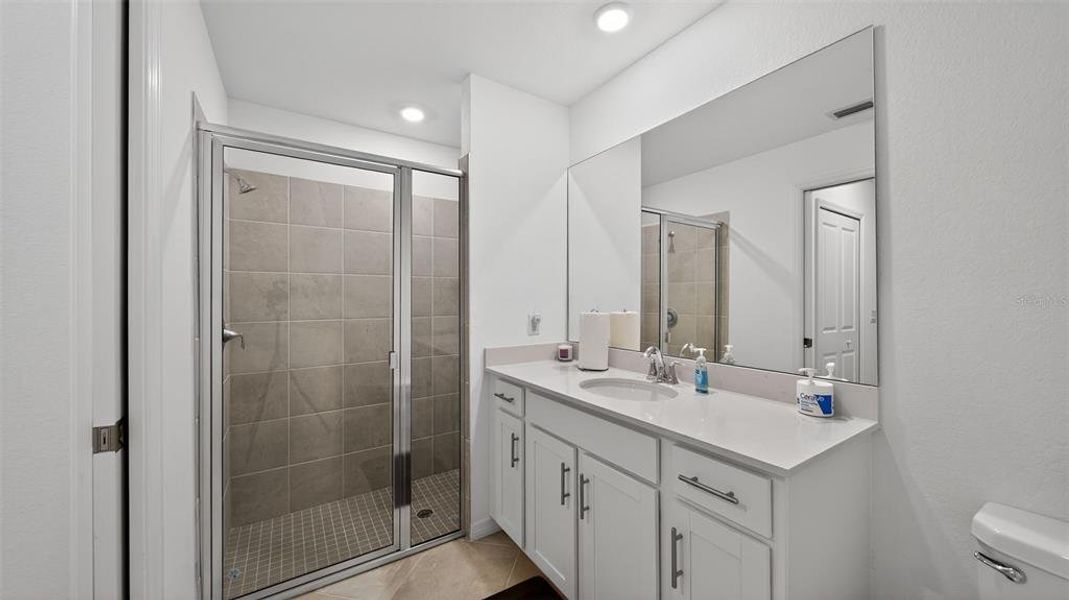 Furnished interior view inside a new home in , Punta Gorda (Image 13).