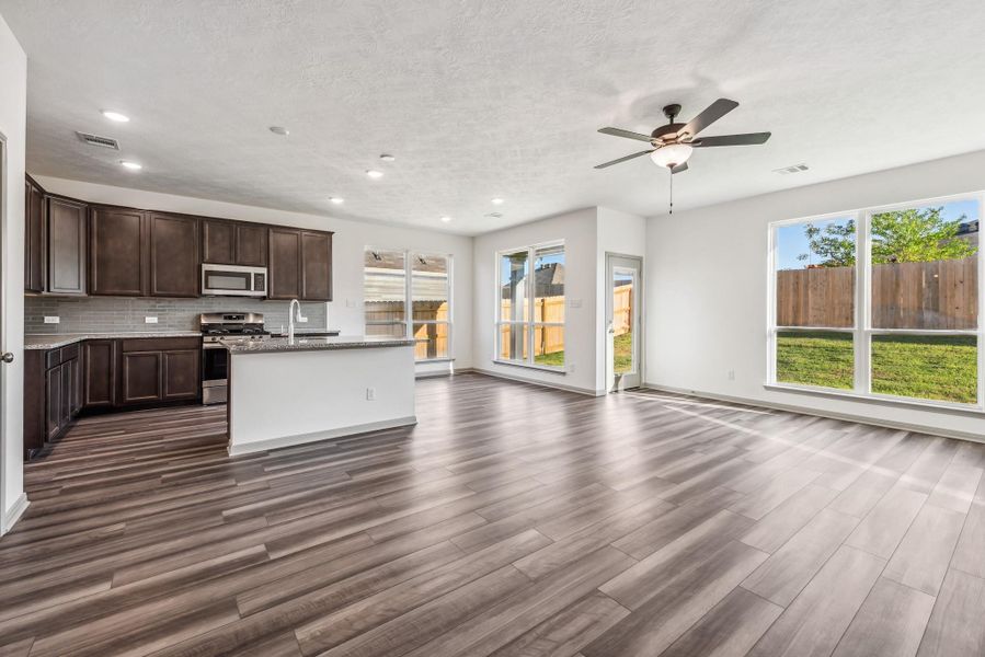 Image 36 of a home in .