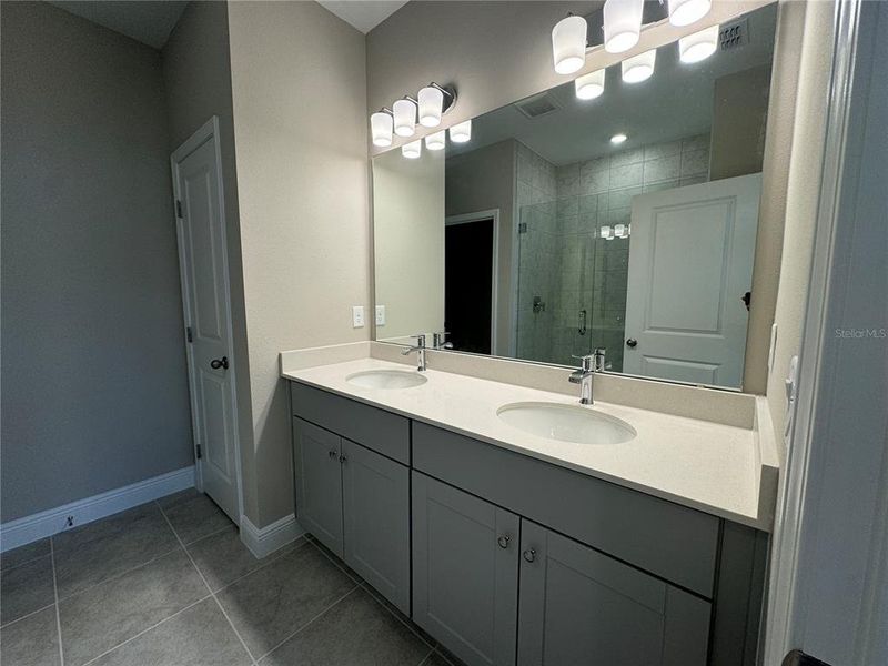 Furnished interior view inside a new home in , Winter Garden (Image 10).