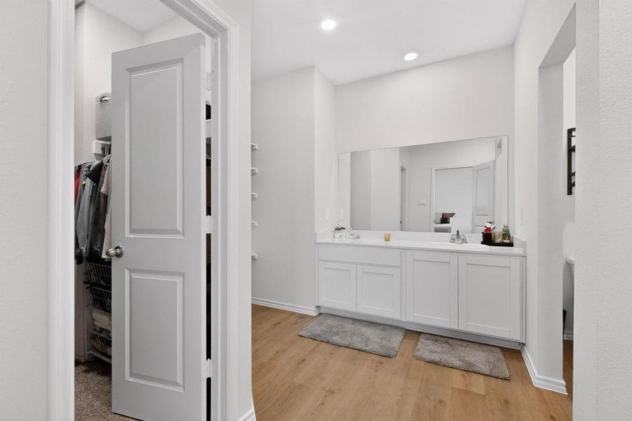 Furnished interior view inside a new home in , Lavon (Image 10). Furnished interior view inside a new home in , Lavon (Image 10).