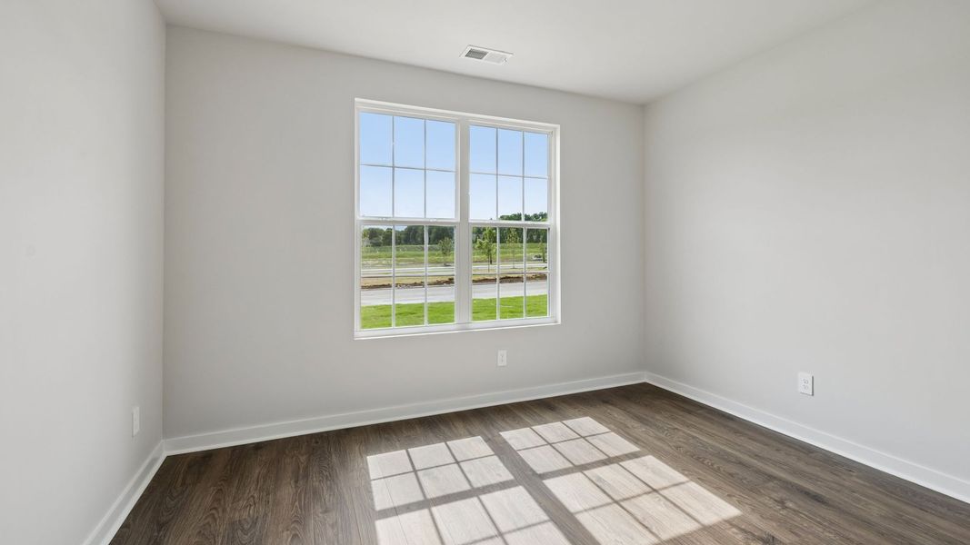 Representative unfurnished interior of a home built from the Holden by D.R. Horton in Harvest Point, Spring Hill (Image 45).
