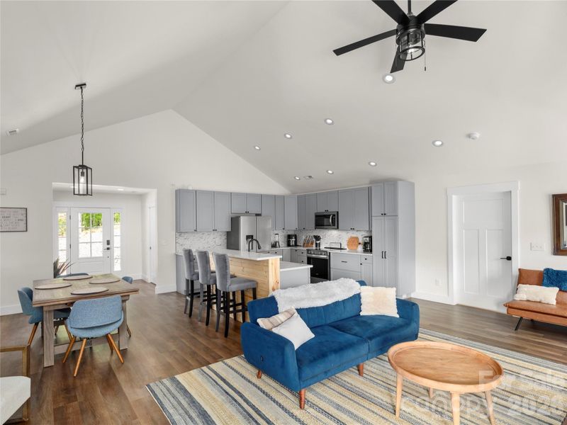Furnished interior view inside a new home in , Nebo (Image 15).