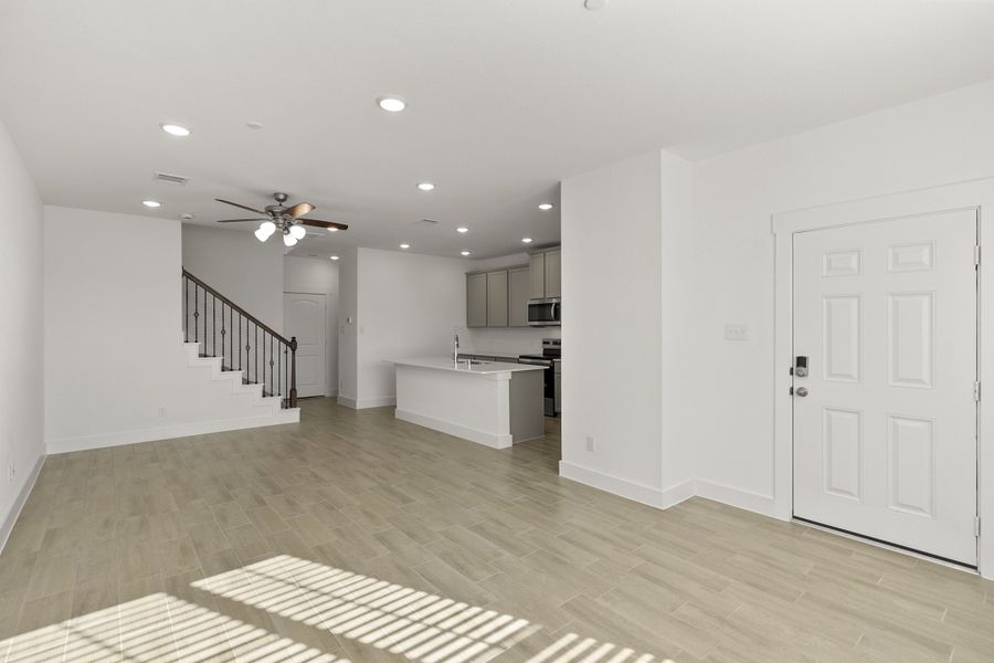 2227 Seven Oaks Boulevard - Bldg 10