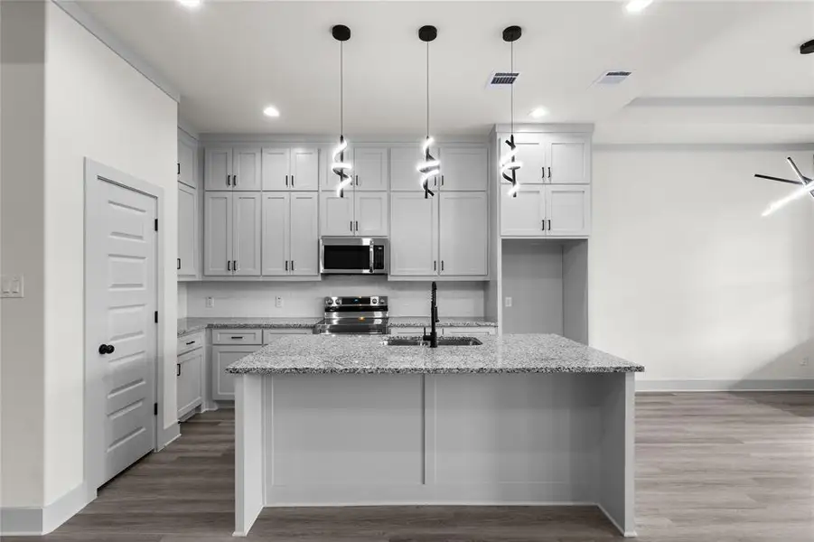 Furnished interior view inside a new home in , Dallas (Image 3).
