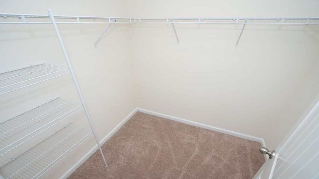 Representative unfurnished interior of a home built from the ARIA by D.R. Horton in Jordanville Farms, Galivants Ferry (Image 31).