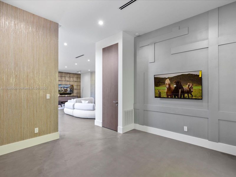 Furnished interior view inside a new home in , Miami (Image 67).