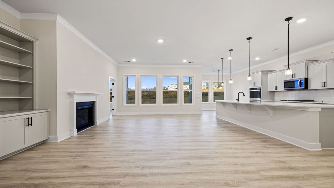 Spacious, unfurnished interior of a new home in Seven Oaks, Greenwood (Image 23).