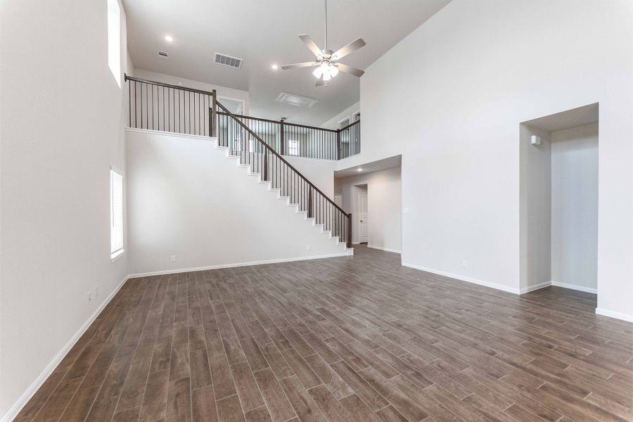 Spacious, unfurnished interior of a new home in Harvest Pointe, Needville (Image 20).