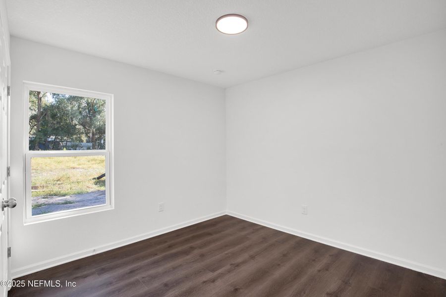 Spacious, unfurnished interior of a new home in , Palatka (Image 29).
