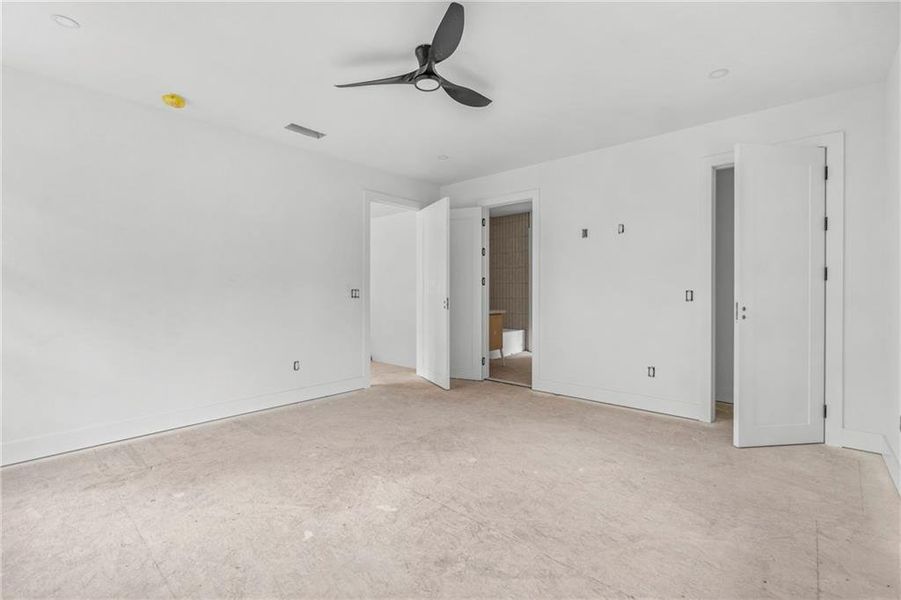 Spacious, unfurnished interior of a new home in , Decatur (Image 4).