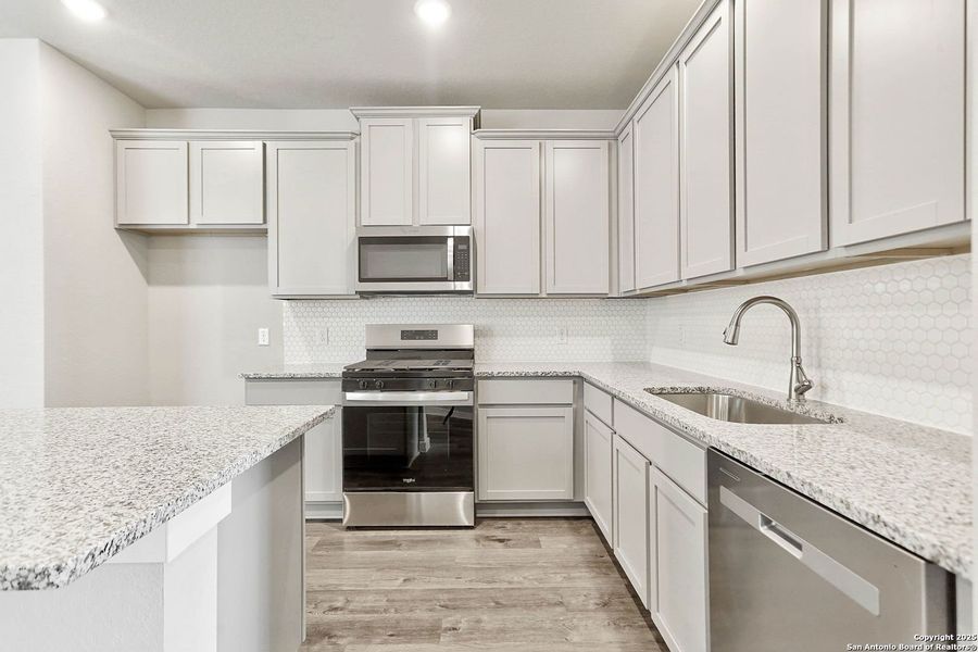 Furnished interior view inside a new home in Fairway Crossing 40s, San Antonio (Image 11). Furnished interior view inside a new home in Fairway Crossing 40s, San Antonio (Image 11).