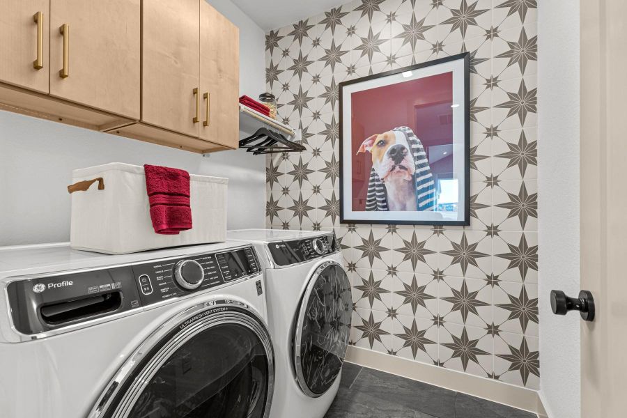 Utility Room (Staged) Utility Room (Staged)