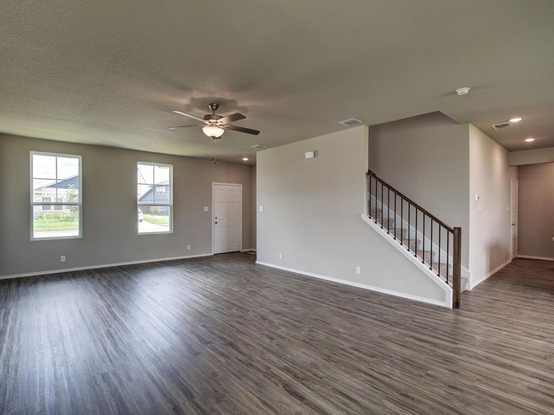 Representative unfurnished interior of a home built from the The Murray I by Davidson Homes LLC in Comanche Ridge, San Antonio (Image 15).