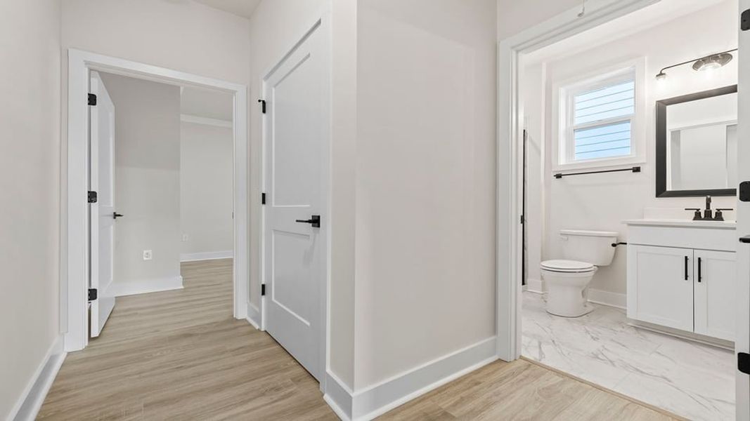 Image 35 of a home in Cottonwood Ridge.