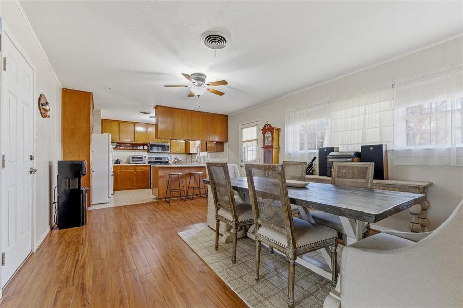 Furnished interior view inside a new home in , Mineral Wells (Image 3).