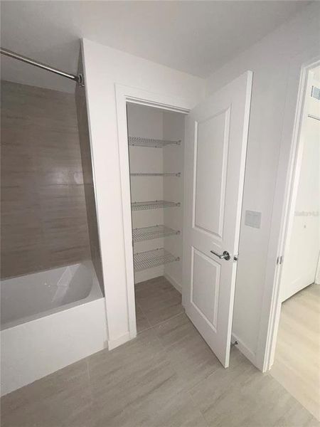 Spacious, unfurnished interior of a new home in , Orlando (Image 18). Spacious, unfurnished interior of a new home in , Orlando (Image 18).