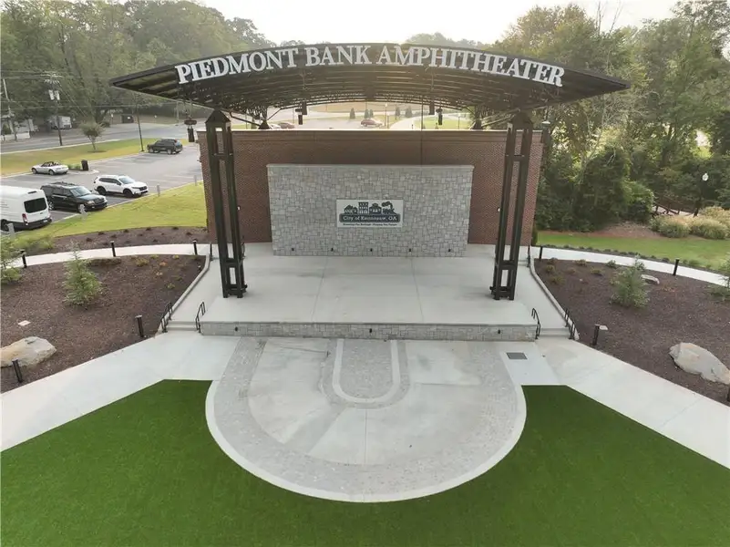 Image 32 of a home in Townes at South Main.