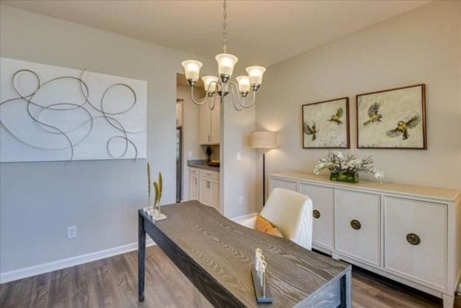 Dining or Flex Space