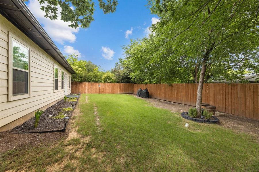 Exterior details and patio area of a home in , Fort Worth (Image 4).