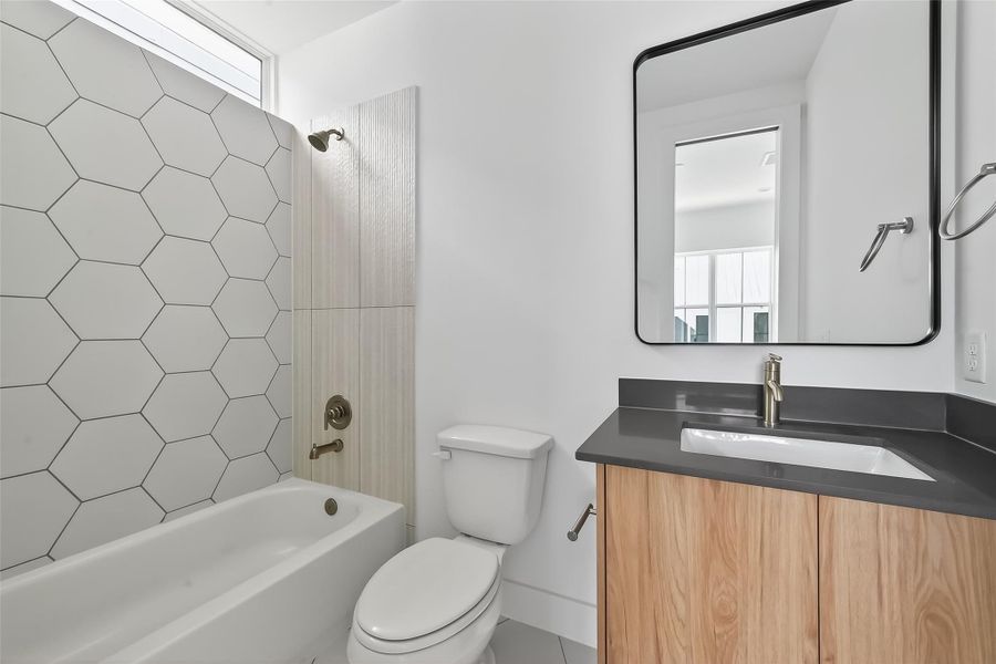 Furnished interior view inside a new home in Middle Street Lofts on the Bayou, Houston (Image 40).