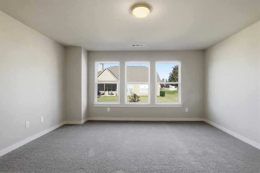 Spacious, unfurnished interior of a new home in Traditions of Braselton, Jefferson (Image 29).