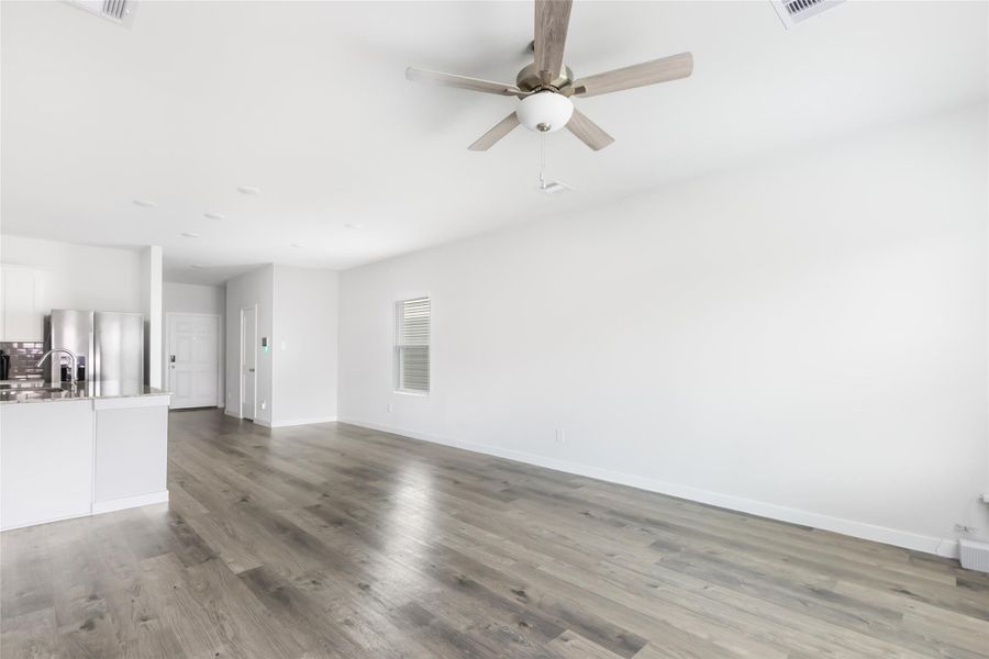 Spacious, unfurnished interior of a new home in Barrett Crossing, Crosby (Image 22).