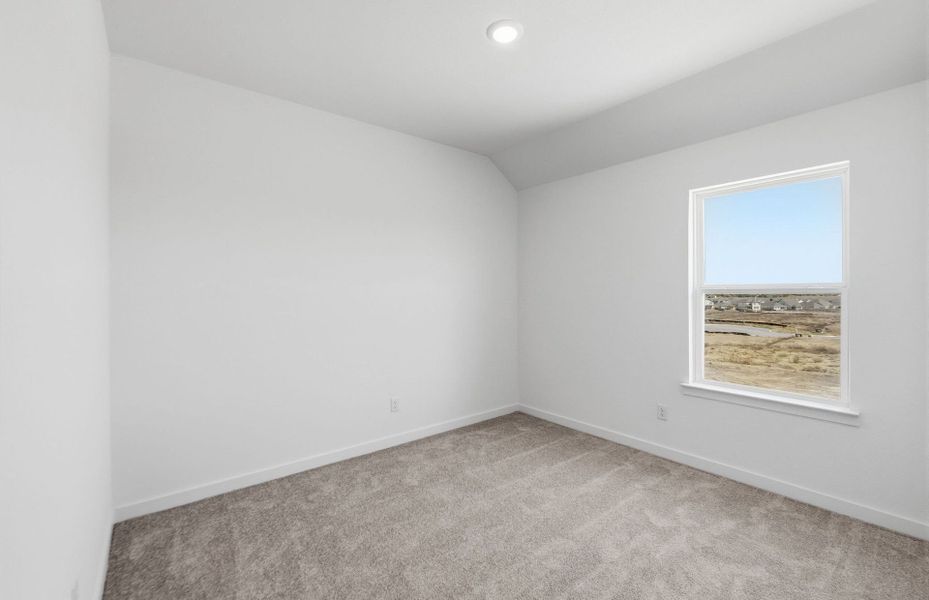 Spacious, unfurnished interior of a new home in Sunfield, Buda (Image 36).