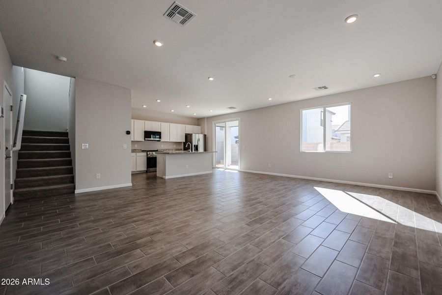 06_Radiant-Superstition-Vista_New-Home-f