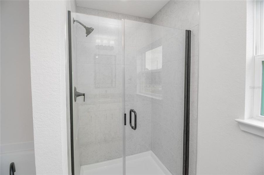 Close-up of interior finishes inside a home in Hickory Ridge Estates, Lake Wales (Image 13).