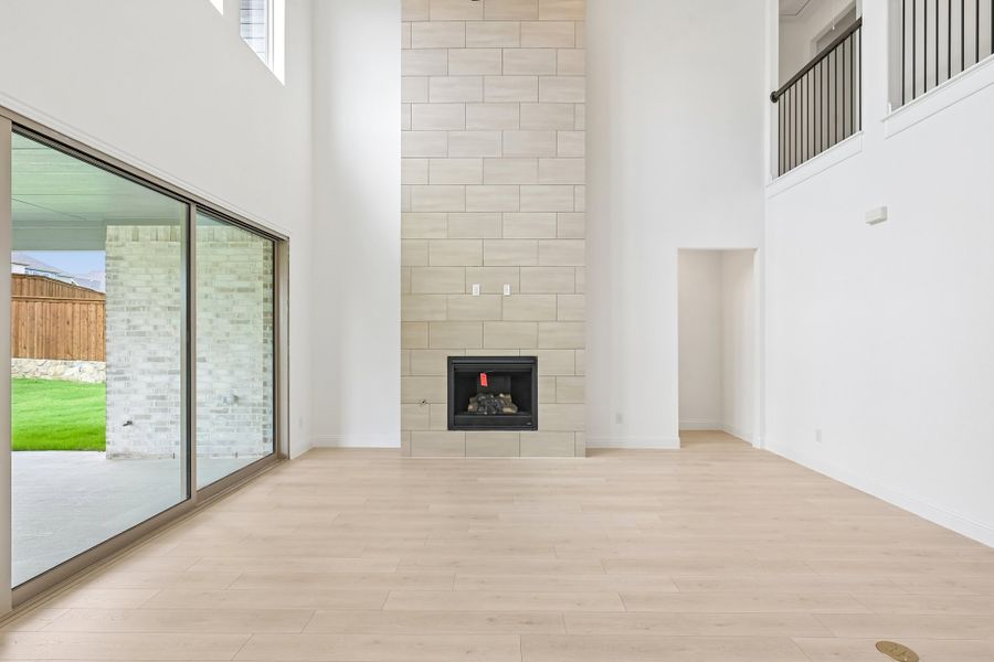 Spacious, unfurnished interior of a new home in The Ranch at Uptown Celina, Celina (Image 24).