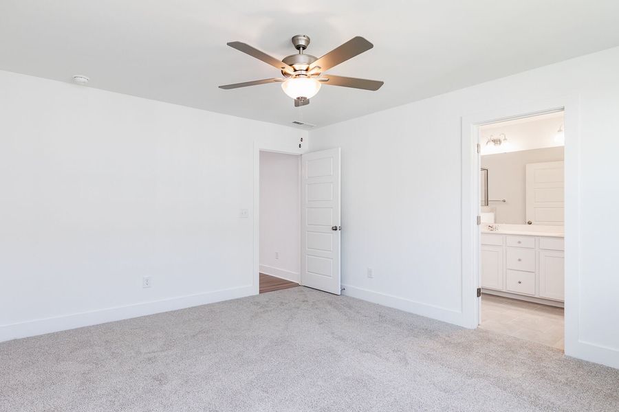 Spacious, unfurnished interior of a new home in Vaughan Farms, Angier (Image 17). Spacious, unfurnished interior of a new home in Vaughan Farms, Angier (Image 17).
