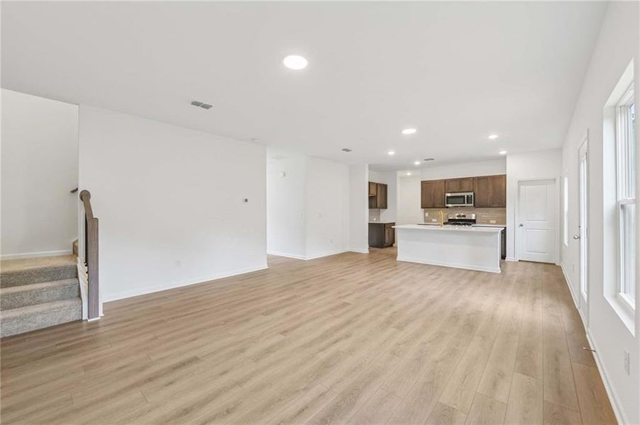 Spacious, unfurnished interior of a new home in The Pointe at Heron Bay, Locust Grove (Image 12). Spacious, unfurnished interior of a new home in The Pointe at Heron Bay, Locust Grove (Image 12).