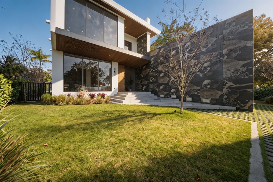 Entrance Side Entrance Side