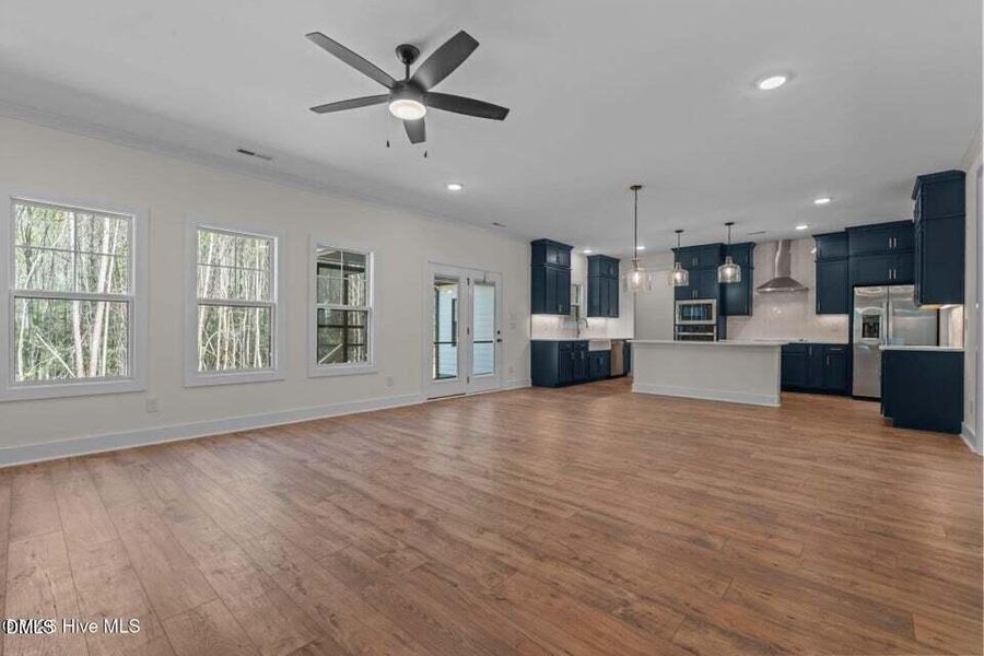 355 Shaw Rd 355 Shaw Rd