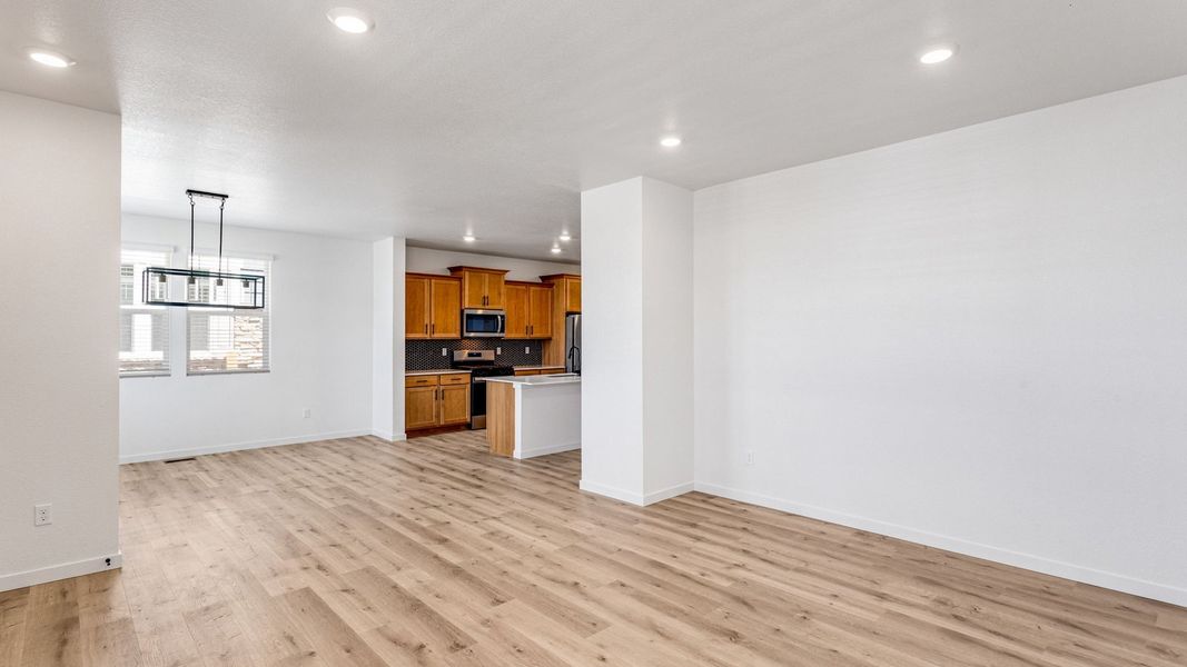Spacious, unfurnished interior of a new home in Horizon Uptown, Aurora (Image 11). Spacious, unfurnished interior of a new home in Horizon Uptown, Aurora (Image 11).
