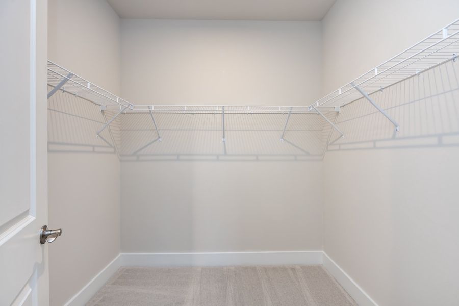 Spacious, unfurnished interior of a new home in Context at Oakhurst, Charlotte (Image 34).