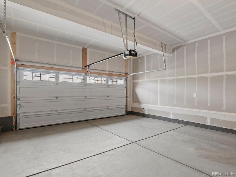 Image 36 of a home in Ridgeline Vista: The Flora Collection. Image 36 of a home in Ridgeline Vista: The Flora Collection.