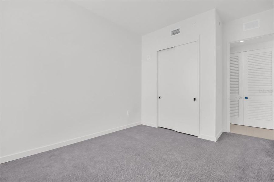 Spacious, unfurnished interior of a new home in , St. Petersburg (Image 67).