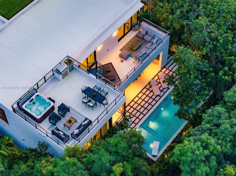 Image 100 of a home in .