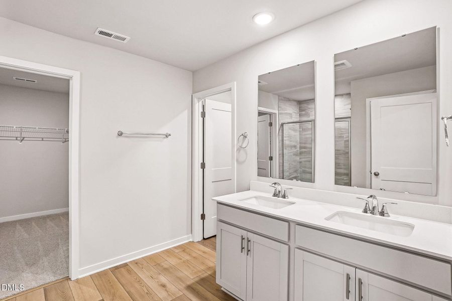 20 - Primary Bath 20 - Primary Bath
