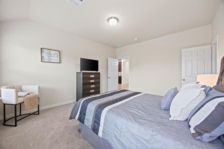 Furnished interior view inside a new home in Deberry Reserve, Royse City (Image 5). Furnished interior view inside a new home in Deberry Reserve, Royse City (Image 5).