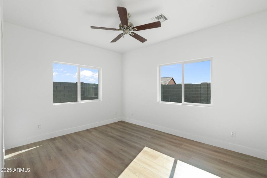 18-web-or-mls-DSC01551 18-web-or-mls-DSC01551