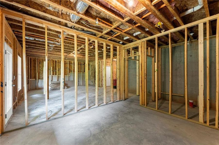 Exterior details and patio area of a home in West Town, Atlanta (Image 28).