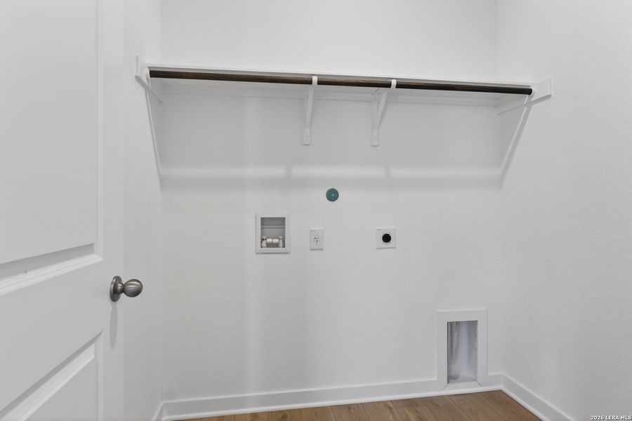 Spacious, unfurnished interior of a new home in Saddlebrook Ranch, Schertz (Image 18).